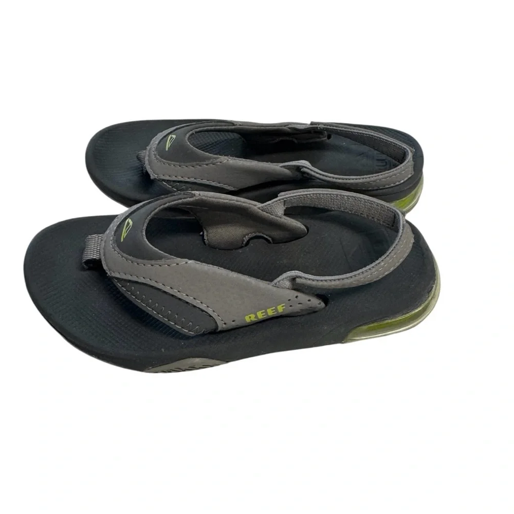 Reef Little Flanning Gray  Flip Flops Size 9-10